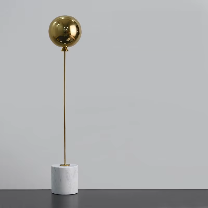 Sculpture décorative ballon sur base en marbre – Design Stone Creation